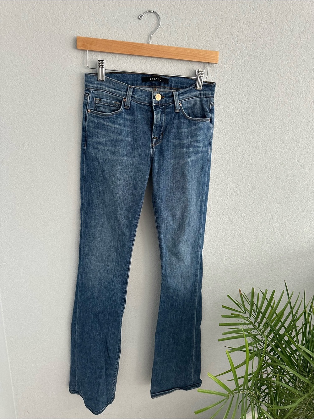 J Brand Size 25 Slim Bootcut Jeans Medium Wash Stretch Denim